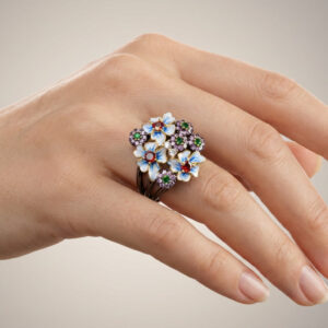 blossom zircon aurora ring – where elegance unfolds in every petal