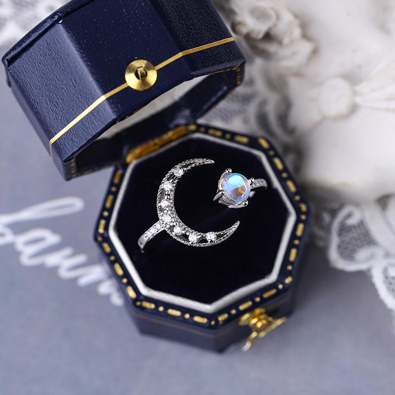 lunar glow moonstone ring – a touch of celestial elegance