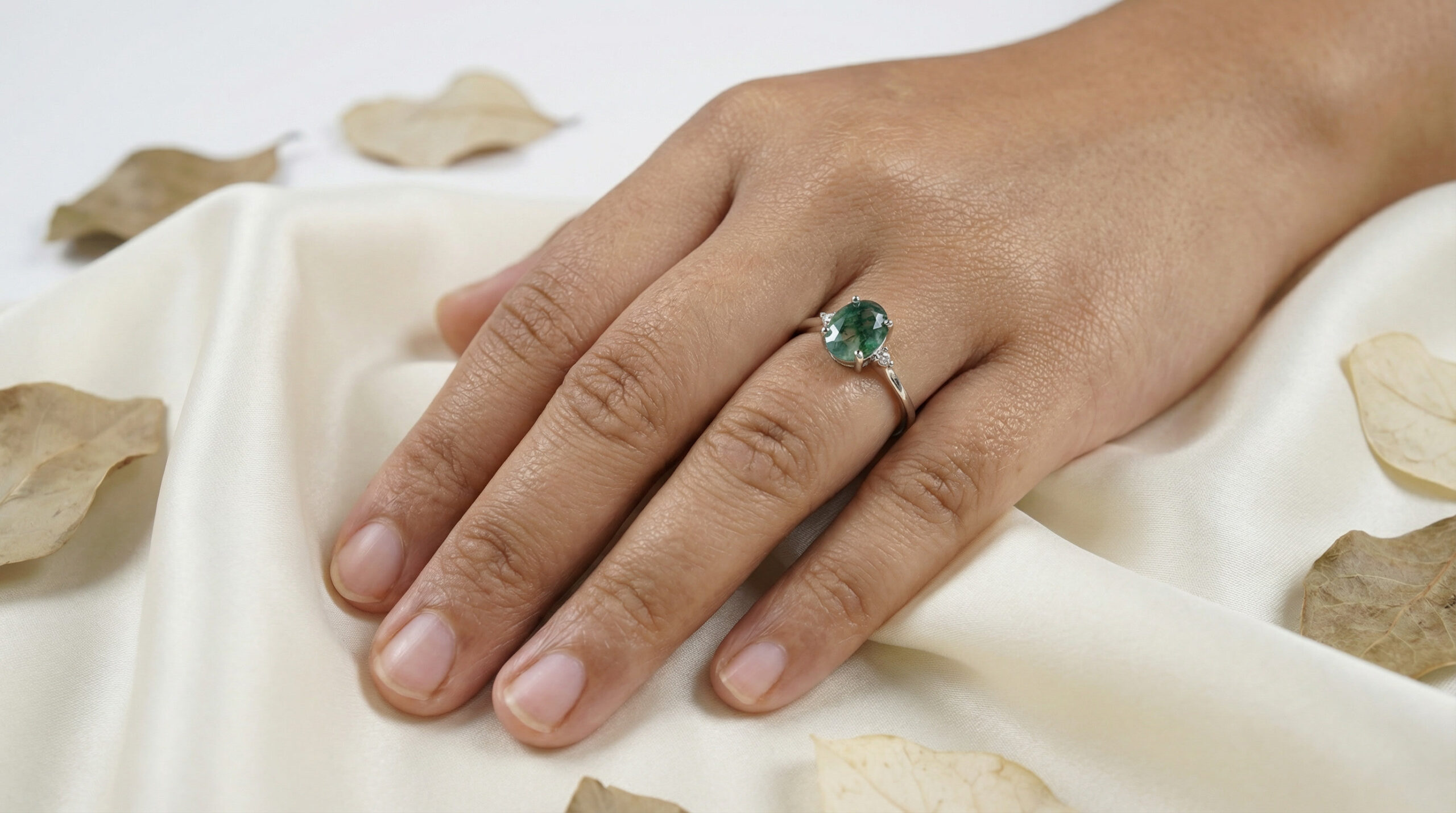 925 silver moss agate round center piece