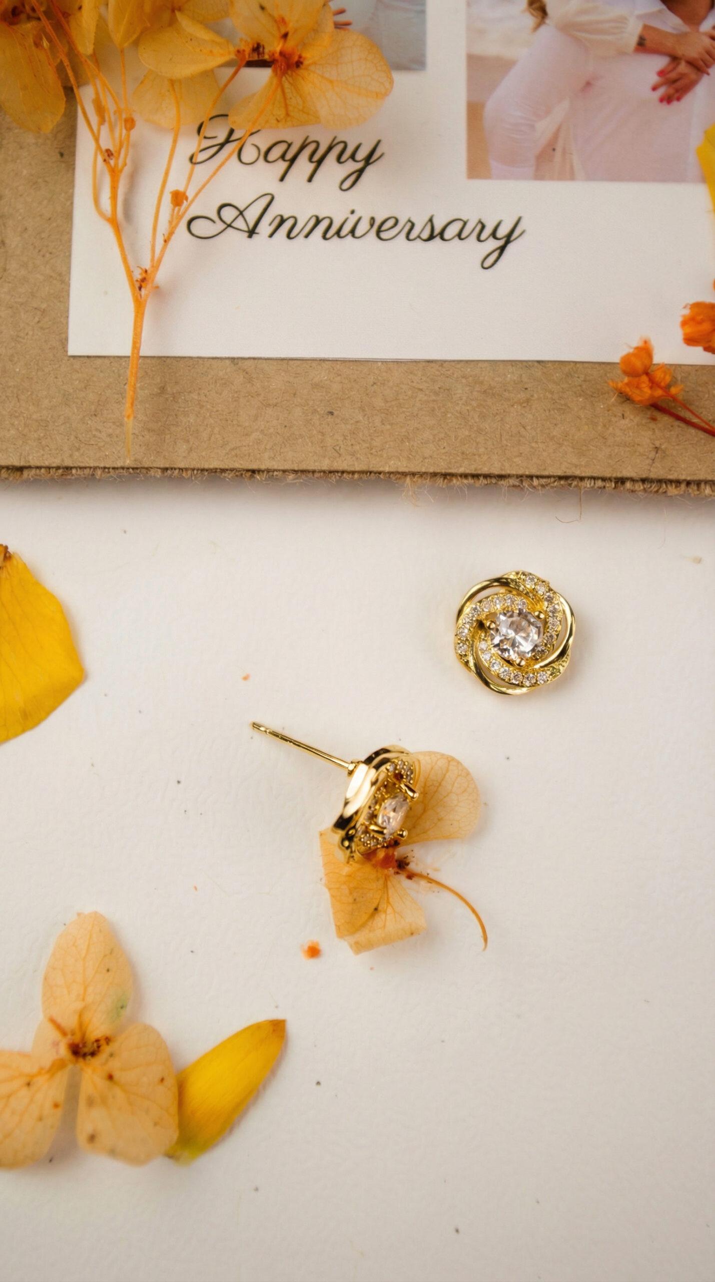 golden bloom sparkle studs