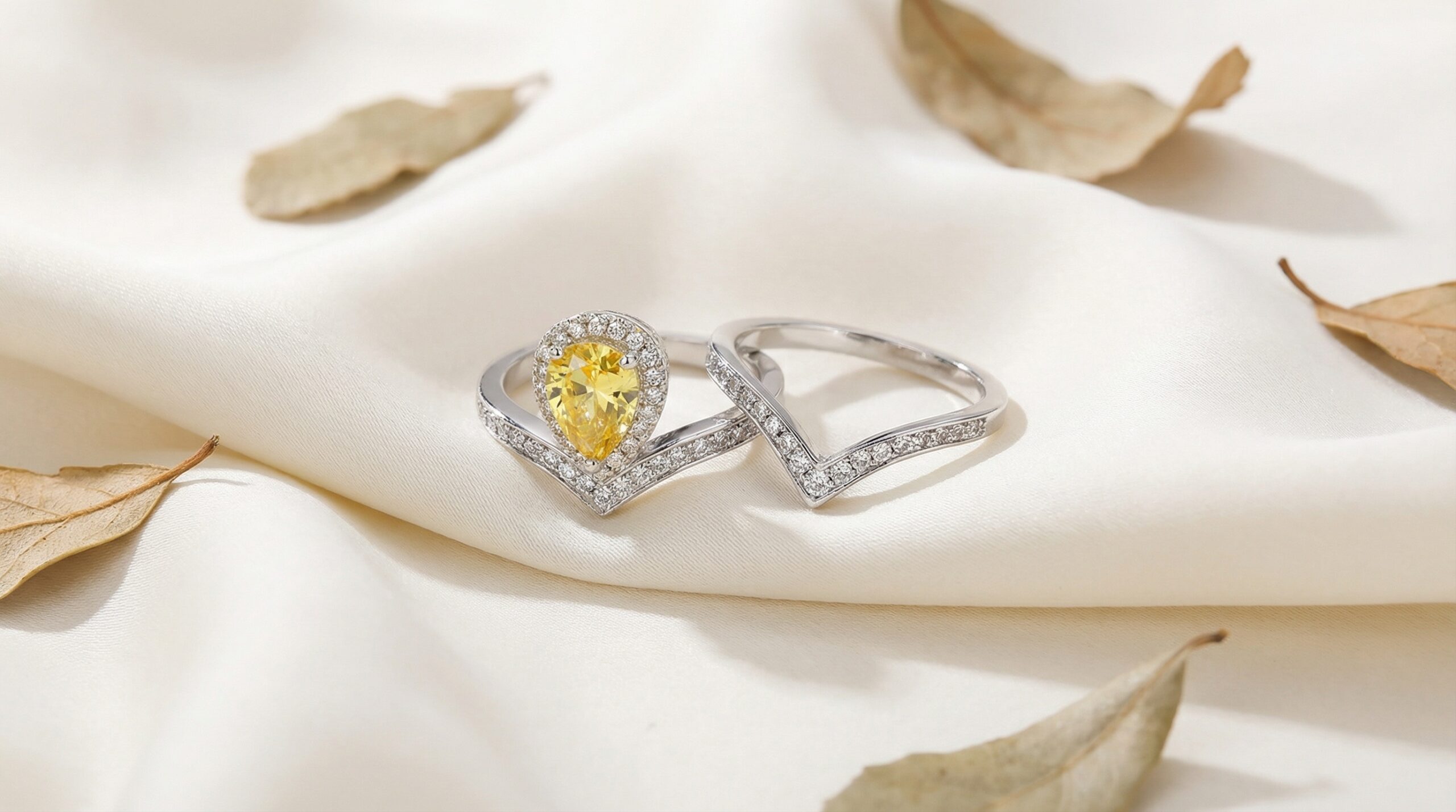 aurora teardrop cluster ring set